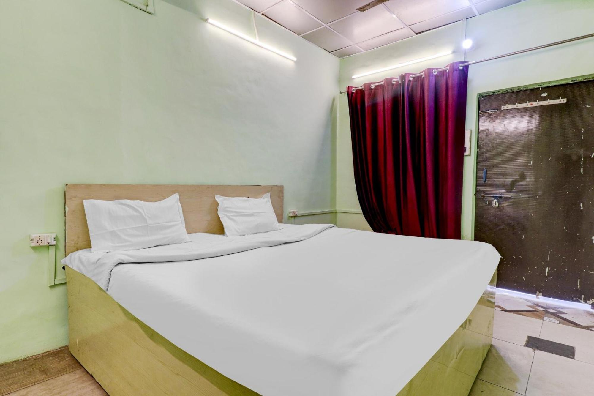 Hotel O Shree Radha Guest House Jhānsi 外观 照片