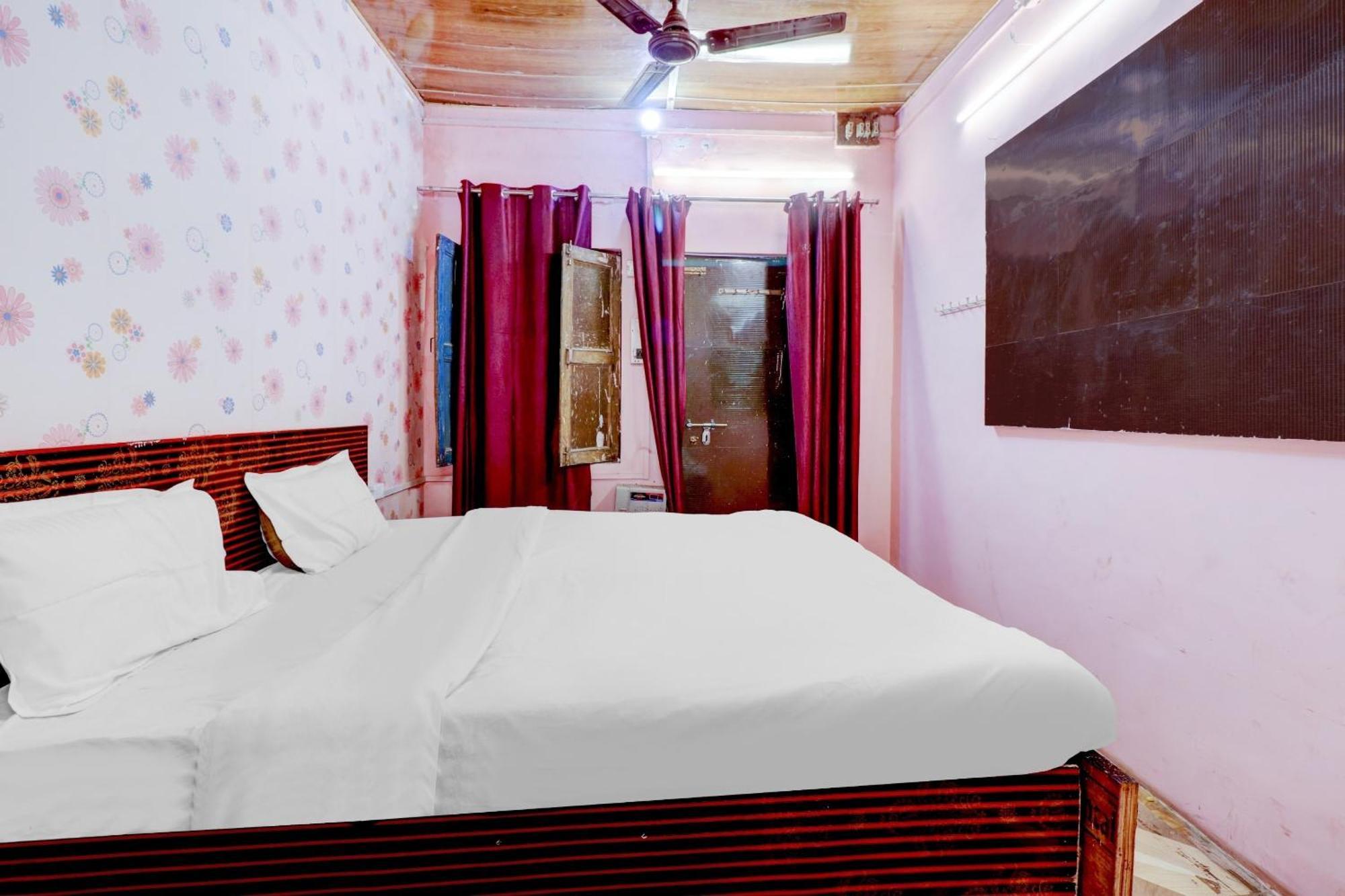Hotel O Shree Radha Guest House Jhānsi 外观 照片