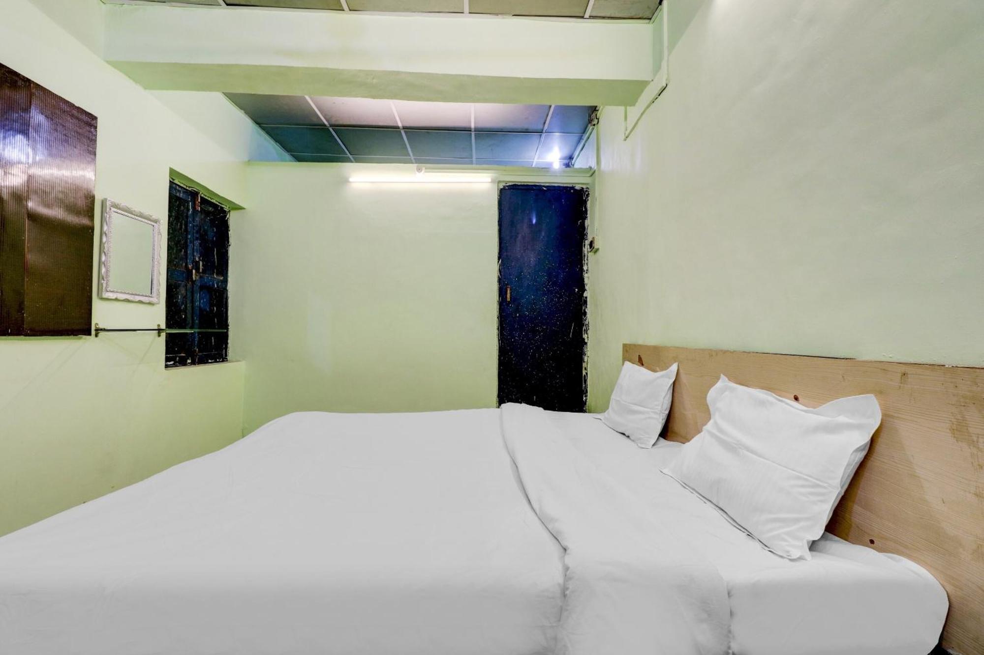Hotel O Shree Radha Guest House Jhānsi 外观 照片